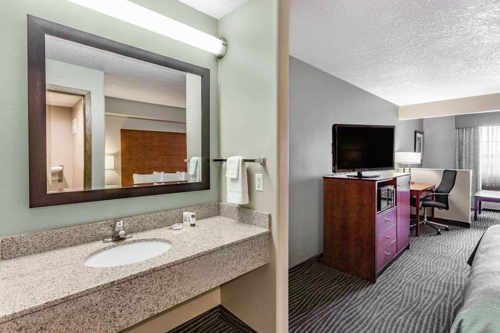 Americinn By Wyndham Des Moines Airport Habitación foto